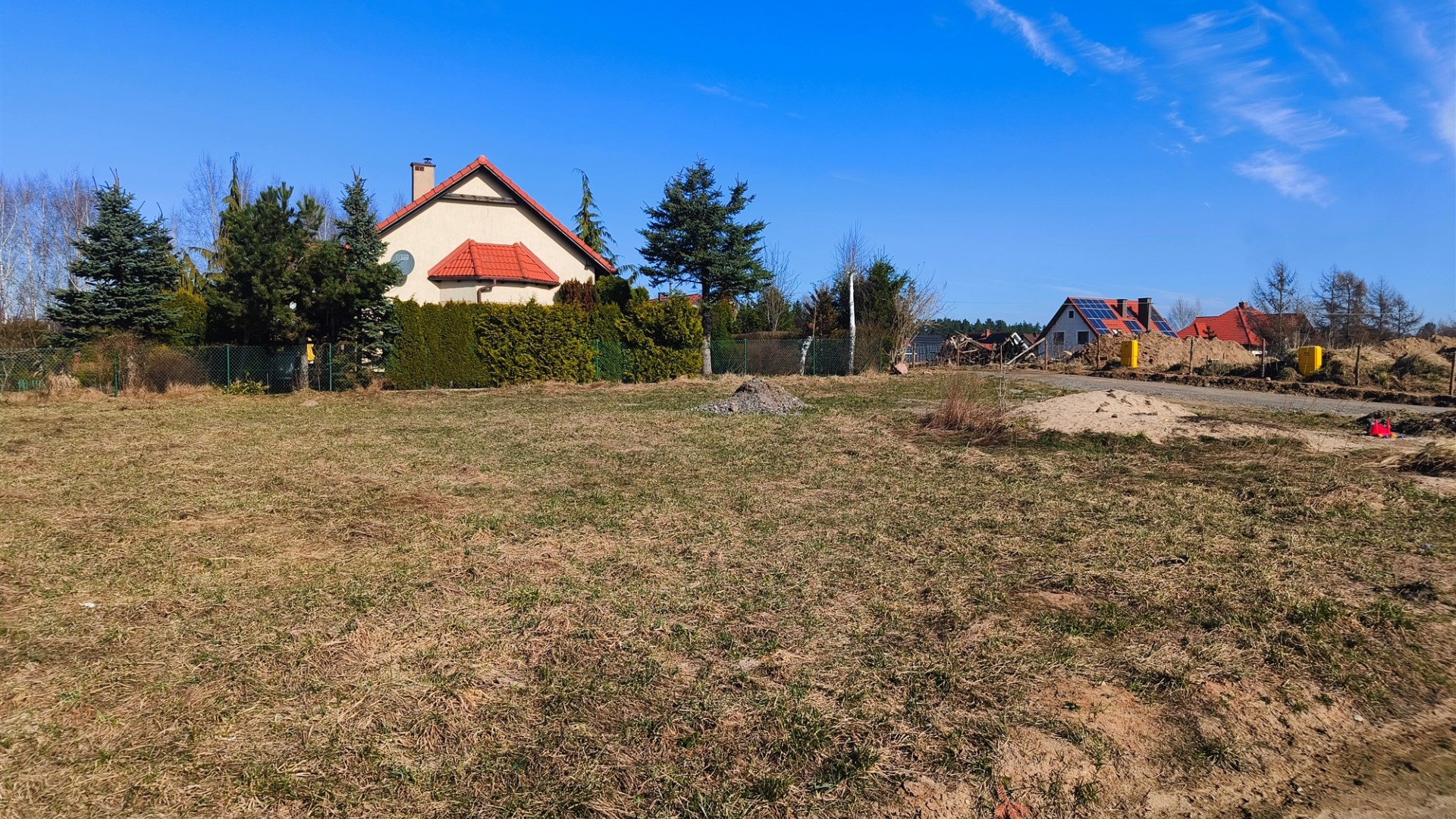 Działka na sprzedaż