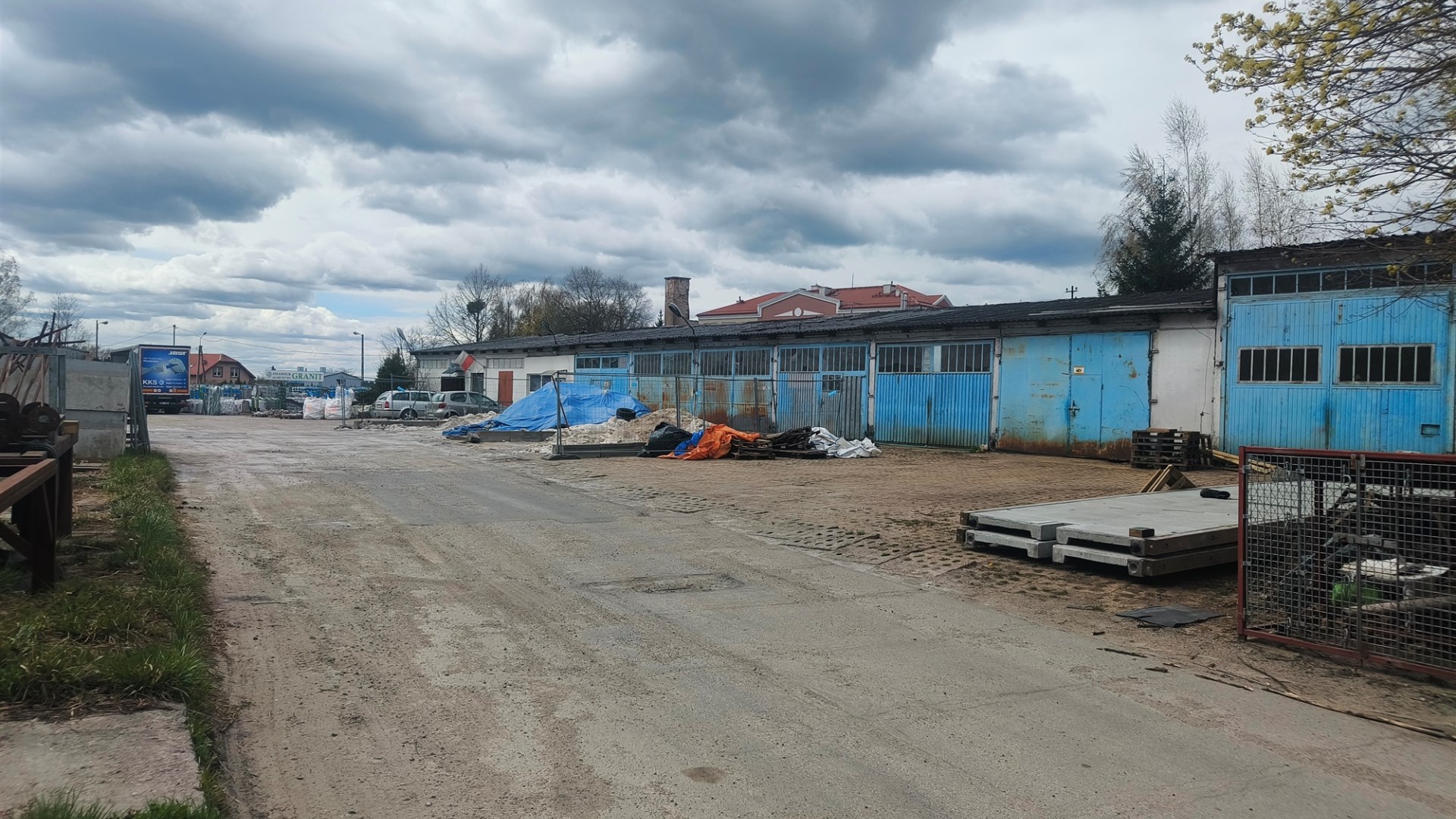 Działka na sprzedaż